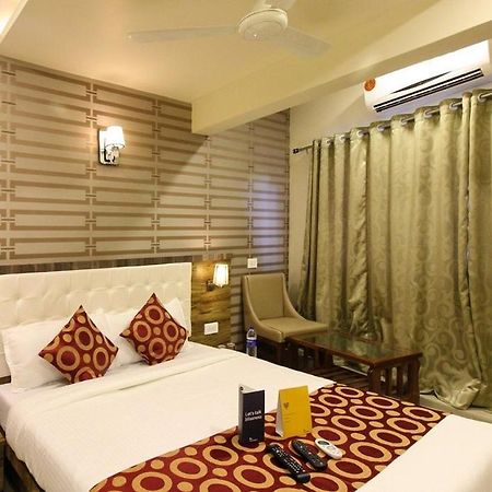 Hotel Western Court Boisar 외부 사진