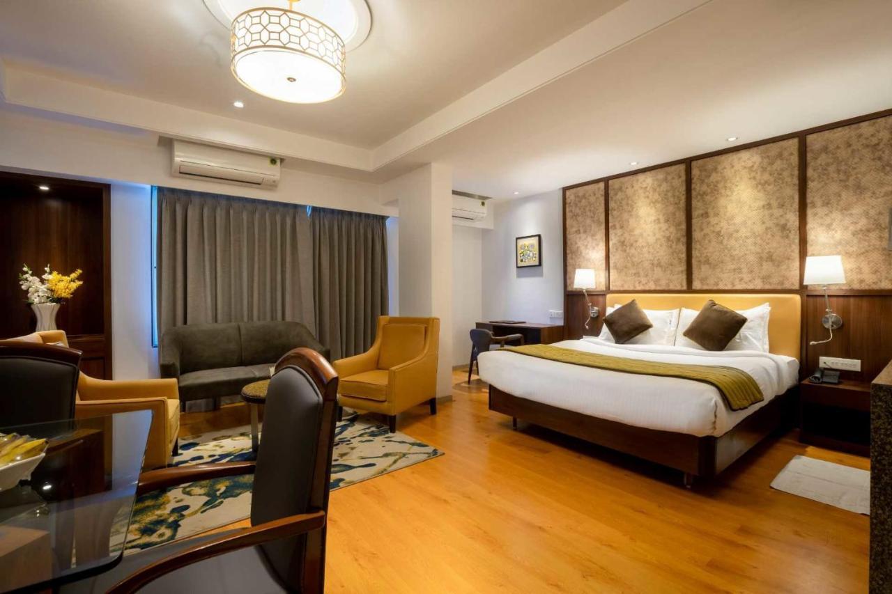 Hotel Western Court Boisar 외부 사진